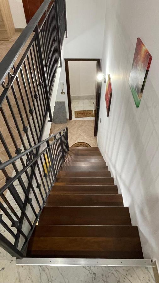 Casa Vacanze Antico Cortile Delle Palme Villa Villagrazia Di Carini Kültér fotó