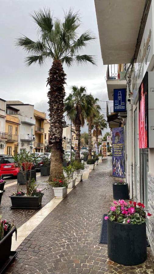 Casa Vacanze Antico Cortile Delle Palme Villa Villagrazia Di Carini Kültér fotó