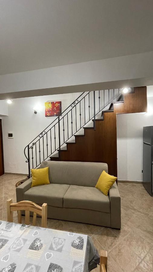 Casa Vacanze Antico Cortile Delle Palme Villa Villagrazia Di Carini Kültér fotó