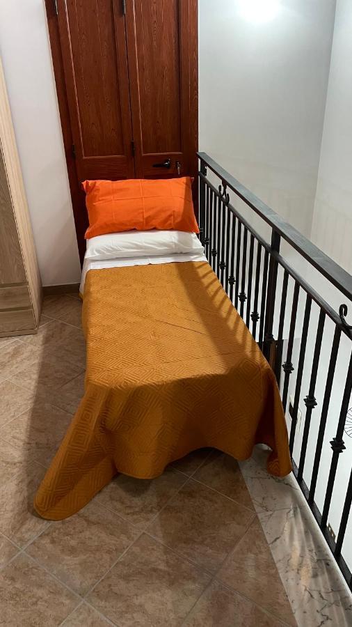Casa Vacanze Antico Cortile Delle Palme Villa Villagrazia Di Carini Kültér fotó